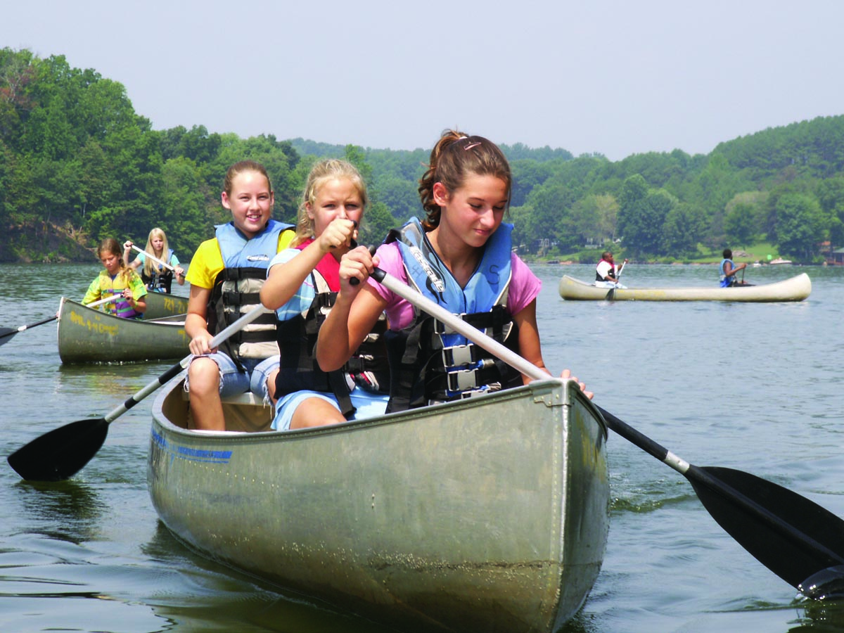 Whether canoeing or hiking at a 4-H camp or participating in a swimming or dance workshop at 4-H State Congress, the more than 150,000 youth in Virginia 4-H have a number of opportunities to improve their health and physical fitness.